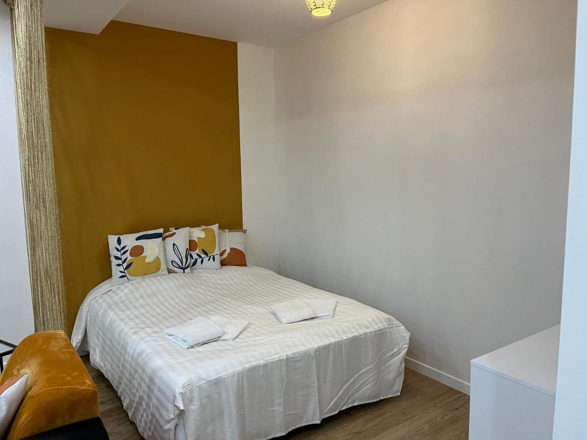 Appartement Luxe Jaune Saint-Etienne  Exteriér fotografie